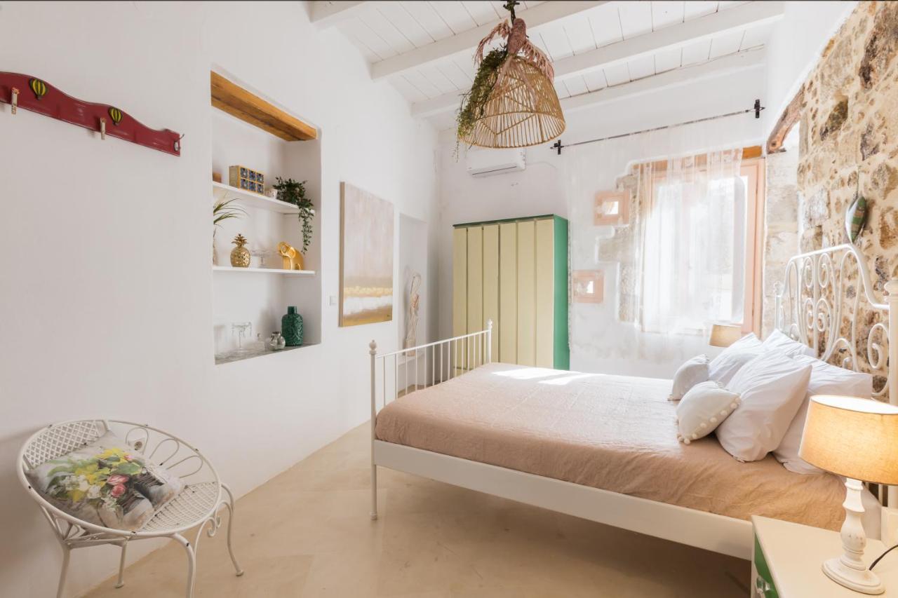 Stema Luxury Escape, Rooftop Jacuzzi & Panoramic Views Atsipopoulo Esterno foto