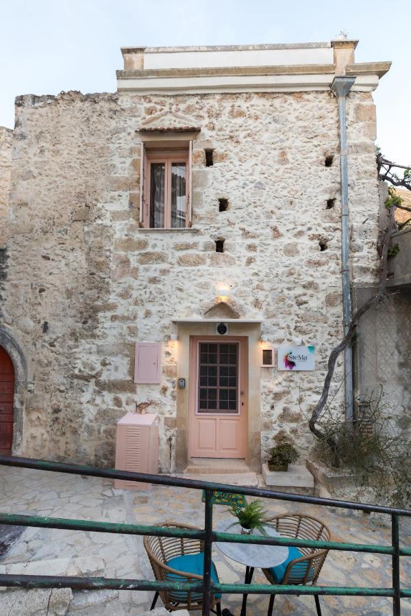 Stema Luxury Escape, Rooftop Jacuzzi & Panoramic Views Atsipopoulo Esterno foto